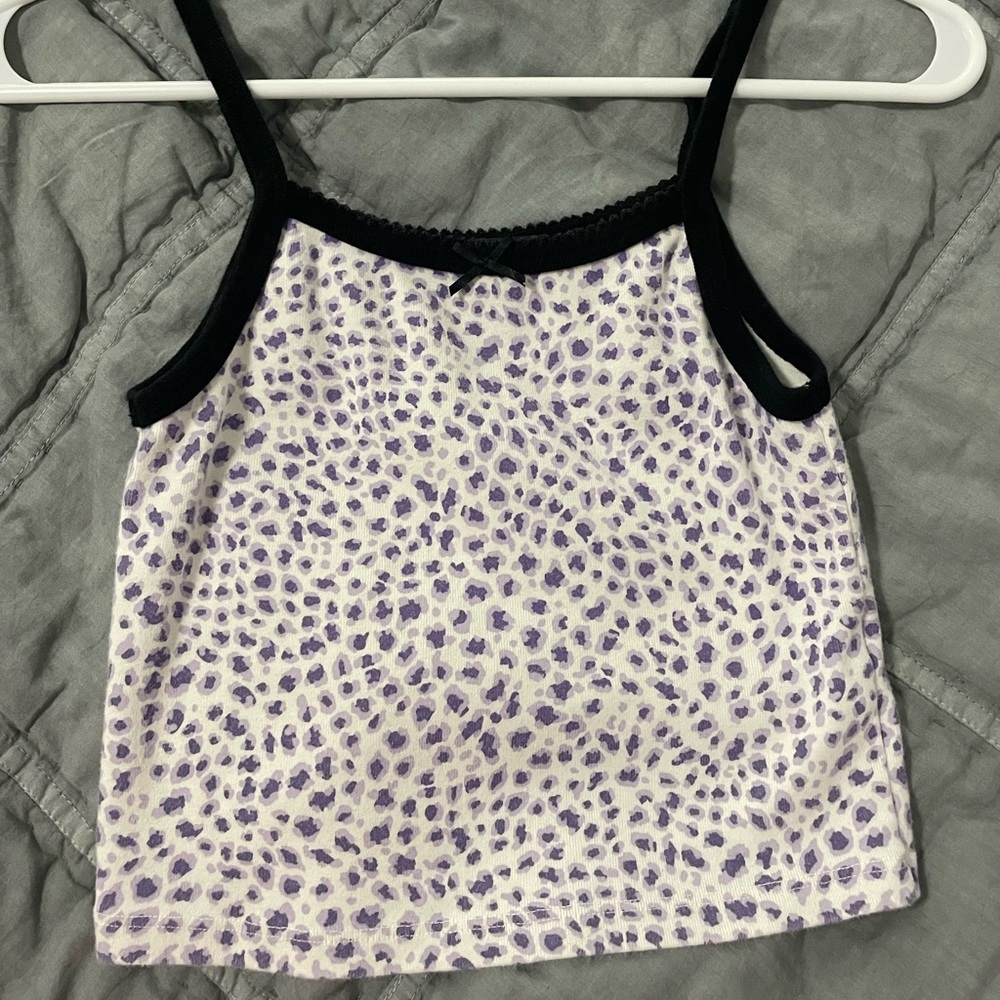 brandy melville belle tank!